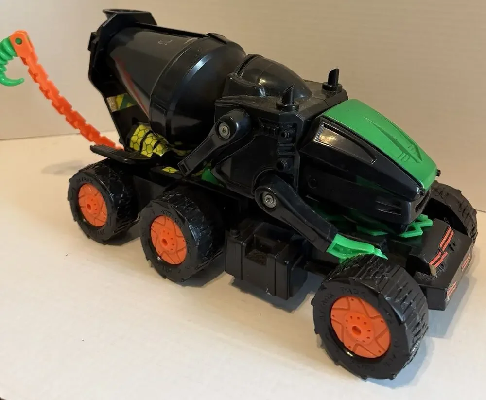 Hot Wheels 1992 Attack Pack Slime Inator Cement Truck to Hornet Incomplete